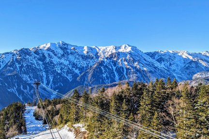 Tour from Takayama: Hida Folk Village, Caves & Shinhotaka Ropeway