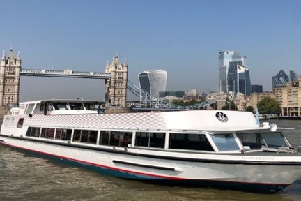 River Thames New Year's Eve cruise on Silver Sockeye in London