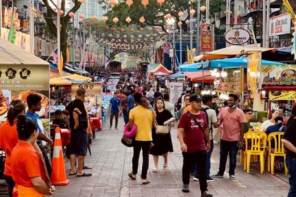 Tour gastronomico serale locale a Kuala Lumpur