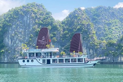 [เส้นทางใหม่] ทัวร์ล่องเรือแบบพรีเมียมที่ลันฮาเบย์หนึ่งวัน โดย Serenity Cruises