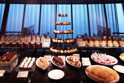 Macau Tower | 360 Cafe | Buffet Makan Siang, Buffet Makan Malam, Afternoon Tea