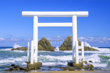 お値下げしました、九谷富士山　日の出　 二見浦　夫婦岩　覗 伊勢二見夫婦岩 富士山背後からの日の出 2015年6月10日「伊勢