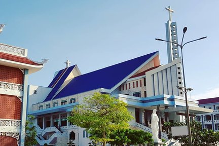 Tour de peregrinación 1D1N a la iglesia del Vicario Diep y al templo de Buda Ba Nam Hai con guía de habla vietnamita