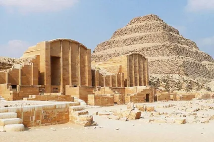 Private Day Tour to Memphis, Saqqara, and Dahshur Pyramids