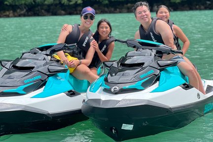 Lawatan Menunggang Jet Ski di Langkawi dengan Percuma Video Dron oleh Red Ray Watersports