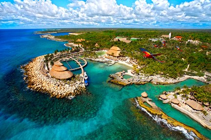Входной билет в природный аквапарк Xcaret в Плайя-дель-Кармен