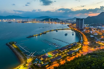 The Yatch BBQ Buffet At Ambassador Club Nha Trang