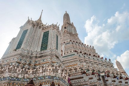 Tour Tham Quan Chùa Biểu Tượng Bangkok: Wat Arun, Wat Pho, Wat Traimit