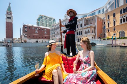 Pengalaman Menaiki Gondola di The Venetian Macau