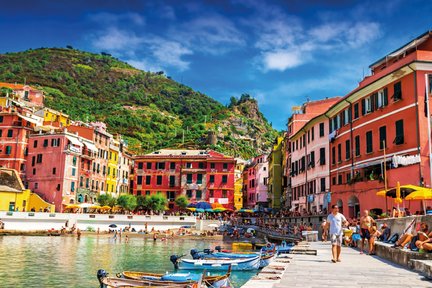 Join-in Cinque Terre 1 Day tour with Typical lunch