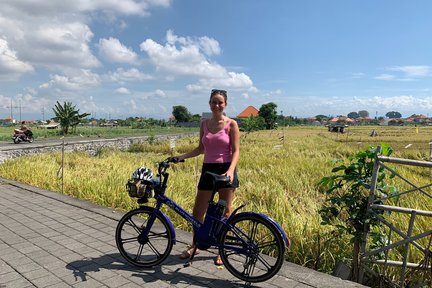 Visite en vélo électrique du village de Sanur à Bali