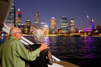 Crucero con cena por el río Swan en Perth