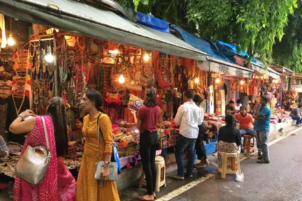 New Delhi: Half Day Shopping Tour with Transfers