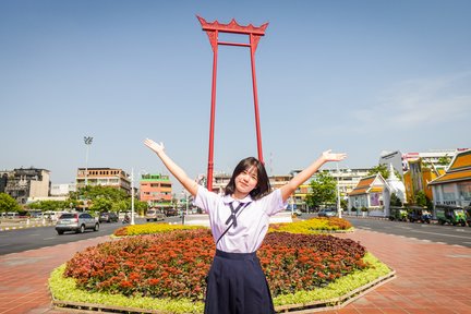 Thai School Uniform Tour in Bangkok