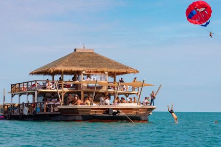 Koh Samui Floating Bar to Pig Island One Day Trip