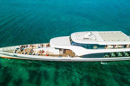 Panorama-Yacht Saphir Cruise in Lucerne