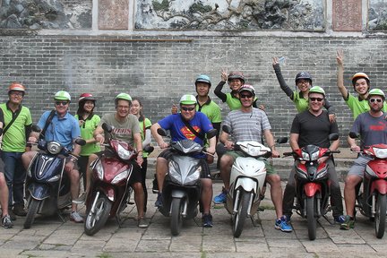 Tour por la ciudad de Saigón en moto