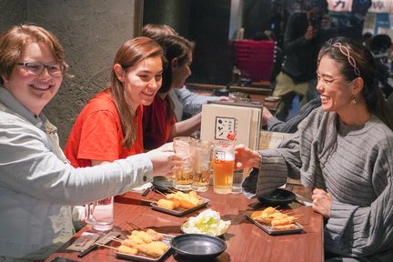 Osaka Bar Hopping Night Tour in Namba