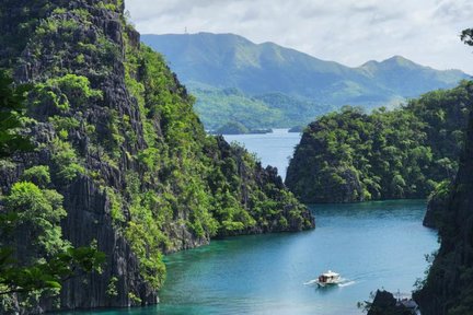 Coron Super Ultimate Day Tour dengan Shipwreck