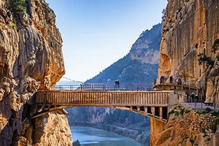 Málaga: Caminito del Rey with Local Guide