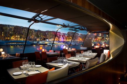 Expériences de croisière déjeuner et dîner sur la Seine