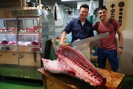 Lawatan Separuh Hari Merasai Makanan di Tsukiji Fish Market