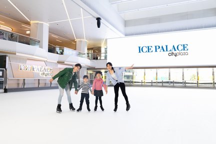 Trải Nghiệm Trượt Băng Ở Cityplaza Ice Palace