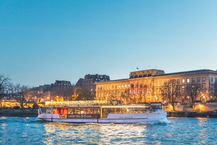 Seine River Evening Sightseeing Cruise and Combo Experience in Paris