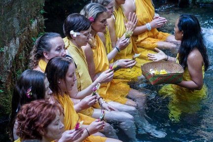 Yoga di Bali dengan Kunjungan ke Hidden Water Temple