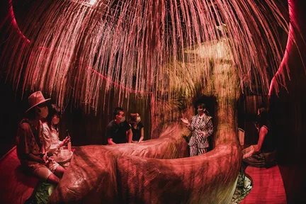 ABSURDITIES & Cocktails at Asylum, 新加坡荒诞的沉浸式餐饮体验