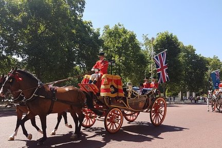 Lawatan Berjalan Kaki 3 Jam Royalti British