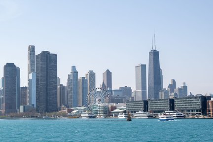 Skyline Lake Cruise Experience in Chicago