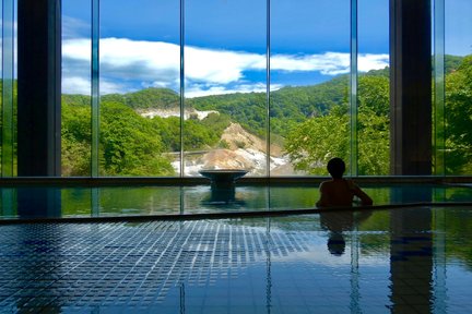 登別温泉入浴と時代村・地獄谷プライベートツアー（北海道）