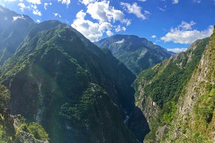 Hiking Tour di Zhuilu Old Road, Taroko National Park