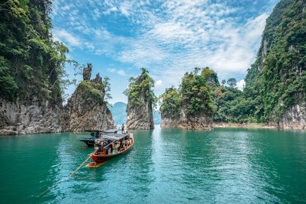 From Phuket: Overnight Stay at Cheow Lan Lake and Elephant Day Care