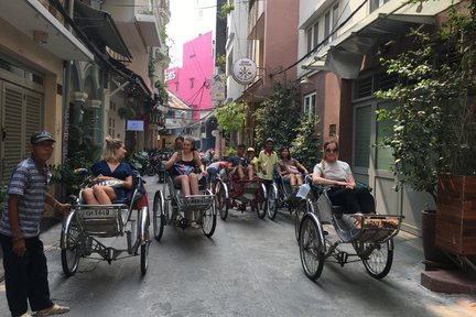 胡志明市三輪車之旅＆越南餐廳午餐／晚餐