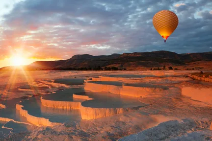 Pamukkale Hot Air Balloon Flight with Hotel Transfers