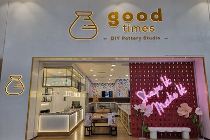 เวิร์กชอปการทำเครื่องปั้นดินเผาแบบ DIY ที่ร้าน Good Times ในกัวลาลัมเปอร์