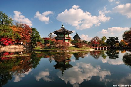 Tour Cung Điện Gyeongbok, Làng Bukchon và Gwangjang