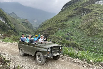 4D3N Explore Ha Giang Loop by Vintage Jeep