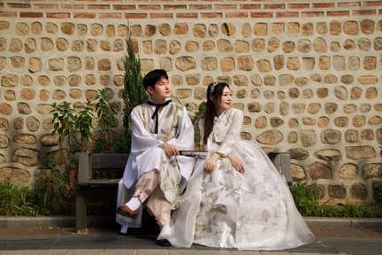 Pengalaman Gyeongbokgung Hanbok, Desa Bukchon Hanok, Istana Changdeokgung (termasuk gaya rambut Korea)