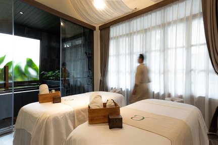 Trải Nghiệm Spa Once Upon A Thai và Phòng Tắm Nước Nóng Riêng ở Bangkok