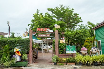 Hua Hin Santorini Park Day Tour by Yusabai