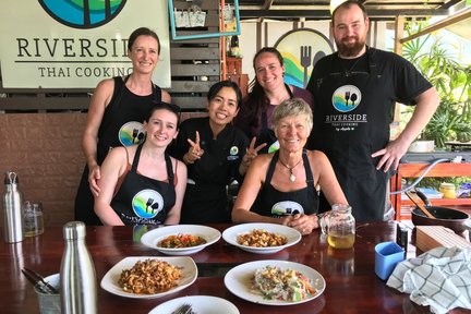 Cours de cuisine thaïlandaise au bord de la rivière à Khao Lak