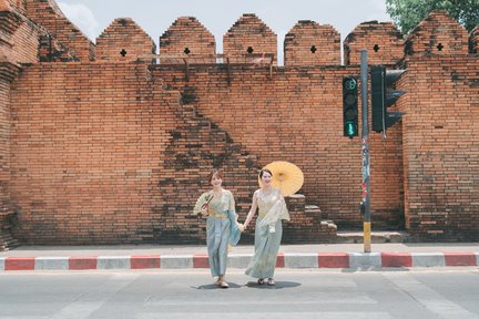 Alquiler de vestidos tailandeses por Love Season Studio Chiang Mai