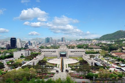 韩国战争纪念馆徒步之旅