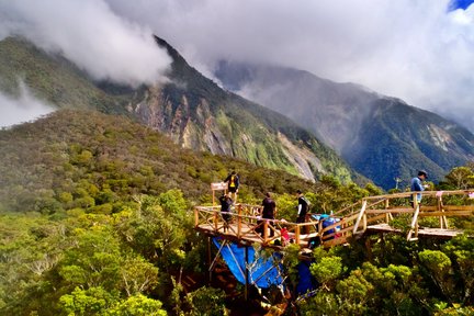 Trải Nghiệm Leo Đồi Maragang Dãy Núi Crocker từ Kota Kinabalu