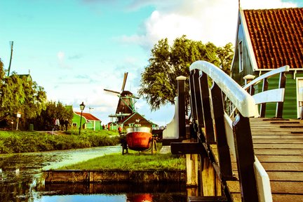 Zaanse Schans, Edam, & Marken Guided Tour from Amsterdam