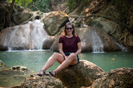 Tour di un'intera giornata al santuario degli elefanti e alla cascata di Erawan da Bangkok