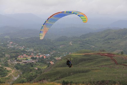 Trải nghiệm Dù lượn Borneo ở Ranau